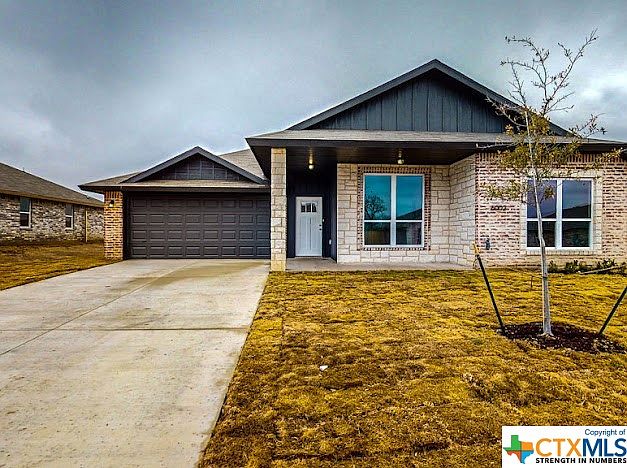 1st image of 6002 Aquilla Dr