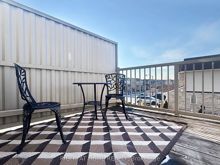 520 Silvertip Ln — Photo 33