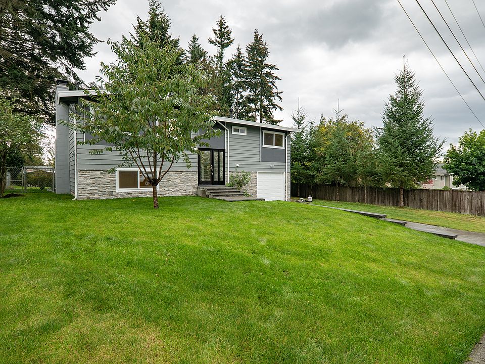 1st image of 2514 199th Pl SW
