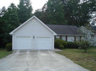 840 Harbins Cove Dr, Lilburn, GA 30047