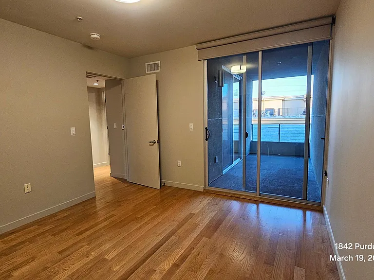 1842 Purdue Ave #202 — Photo 13