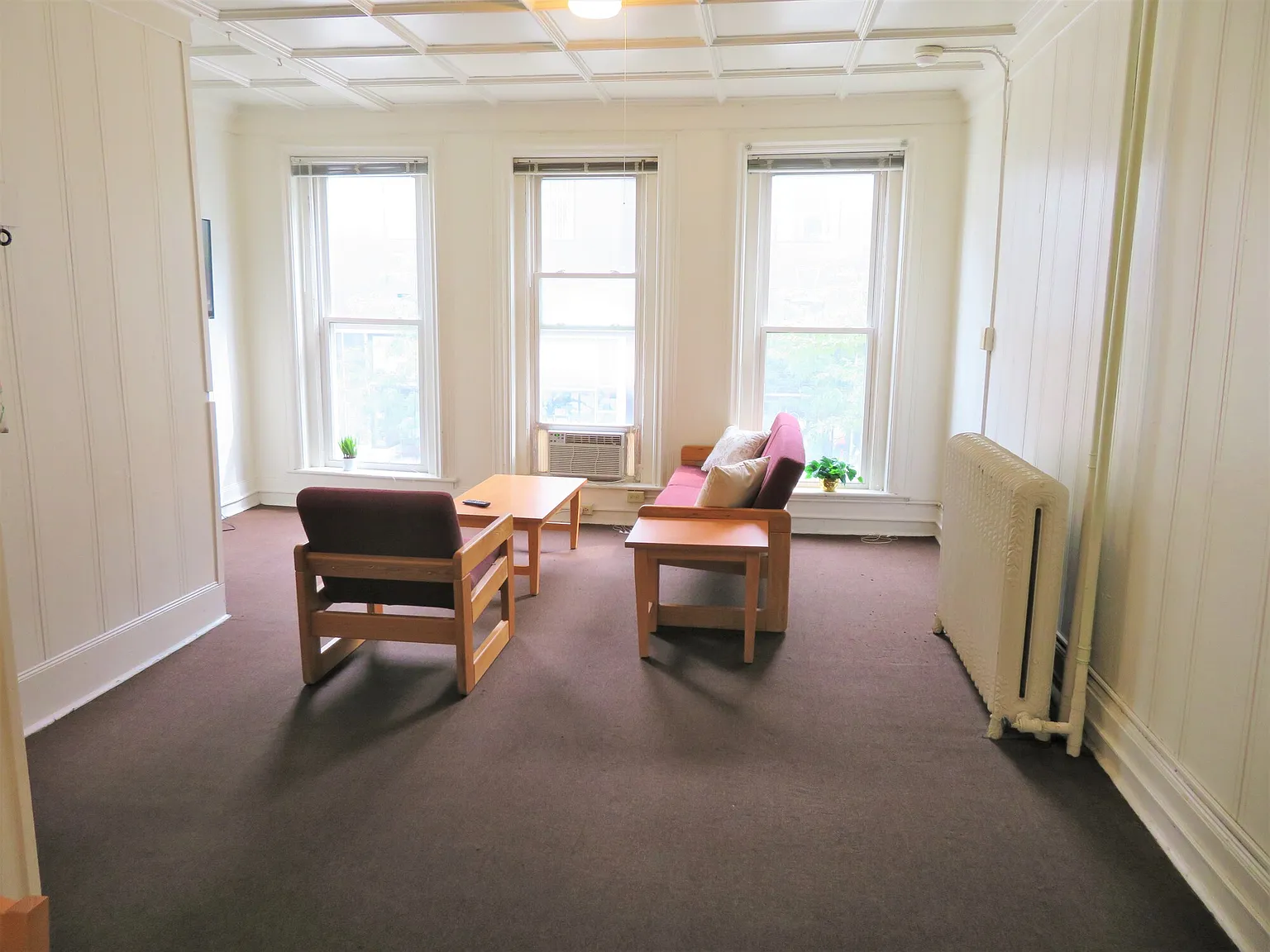 Private 1-Bedroom on the Commons — Photo 2