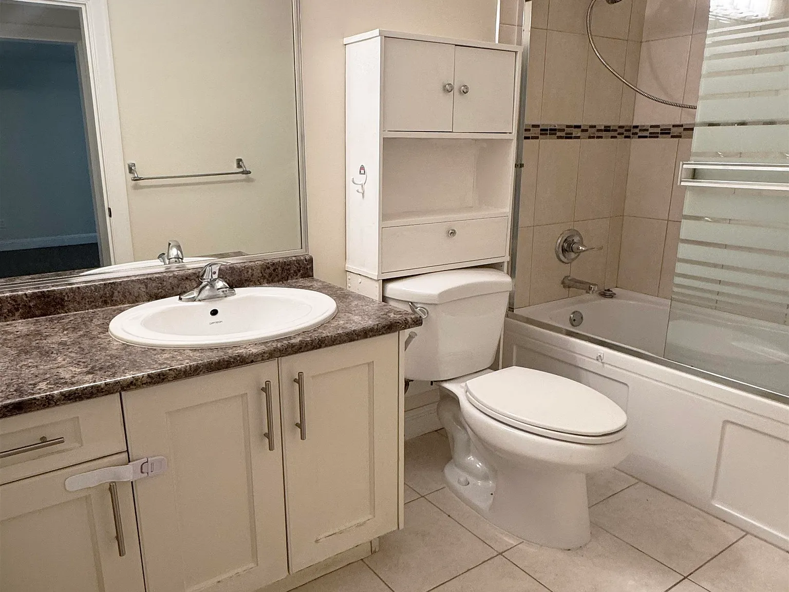 2 bed, 600 sqft, $1,850 — Photo 3