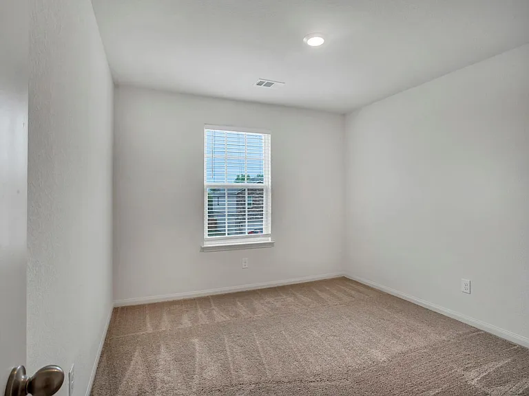 169 Allington Cir — Photo 22