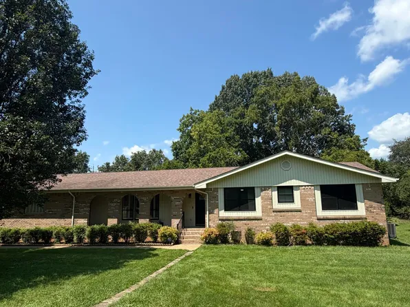 154 Valleybrook Cir, Hixson, TN 37343