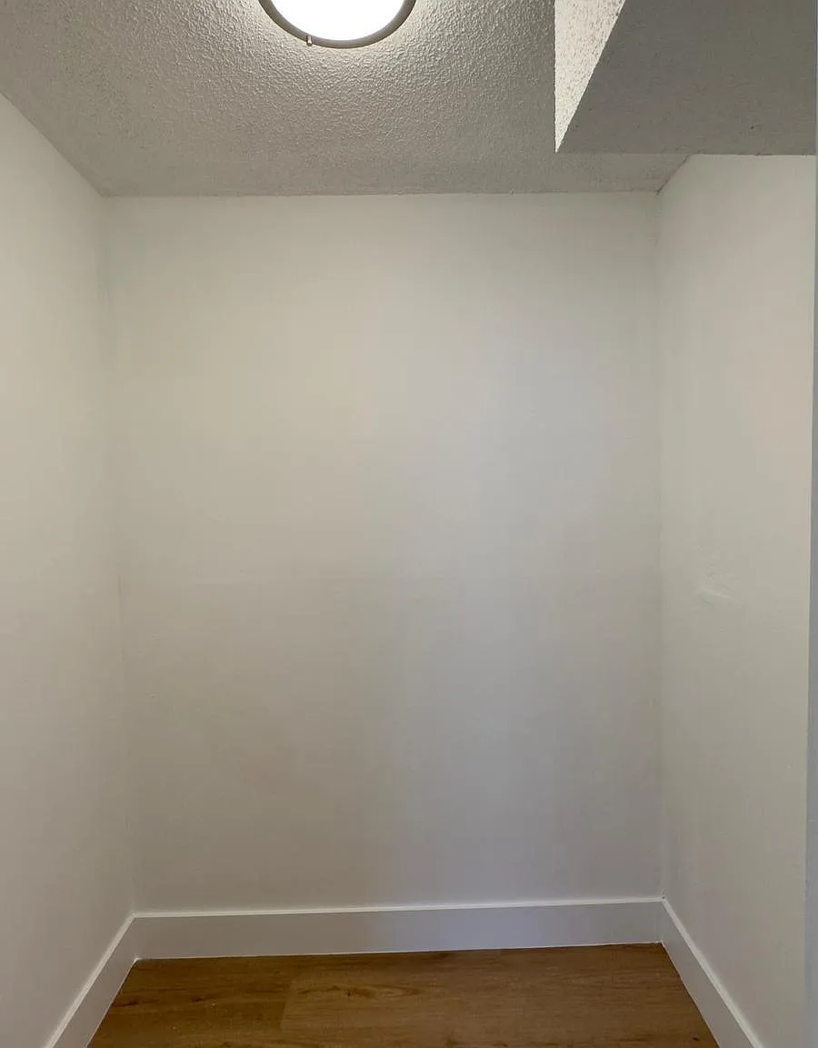 4170 Inverrary Dr — Photo 3