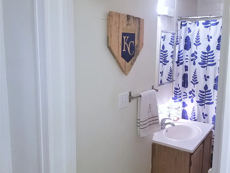 3517 Wyandotte St #3N — Photo 3