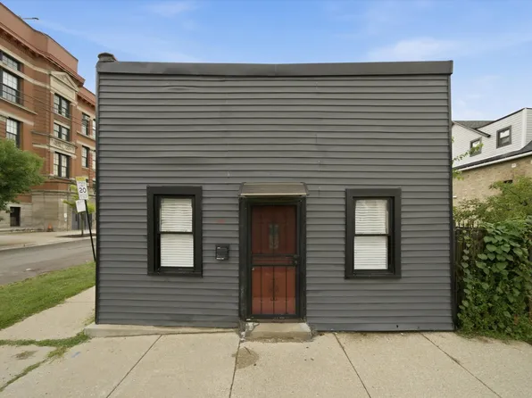 1300 N Monticello Ave, Chicago, IL 60651