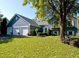 6550 Devonshire Dr, Chanhassen, MN 55317