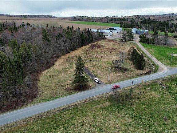 5th image of 543 Greenfield Rd