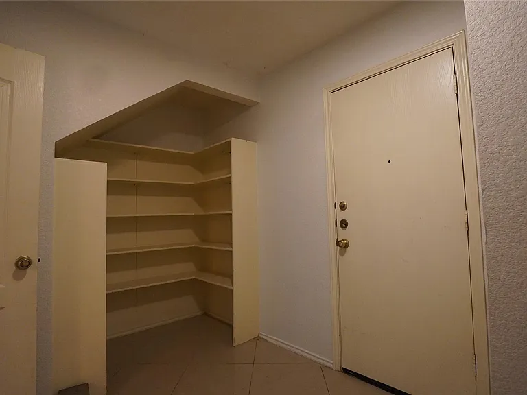 5600 War Admiral Dr — Photo 15