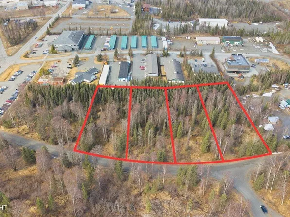 329 Foothill Rd, Soldotna, AK 99669
