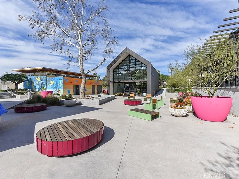 530 Cultivate — Photo 13