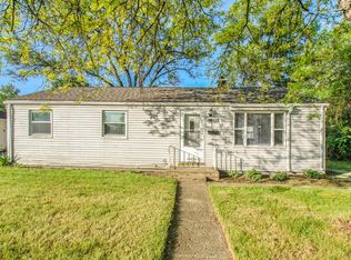 1310 Eastbrook Dr, South Bend, IN 46616