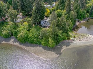 312 Roland Rd, Ladysmith, BC V9G 1X8