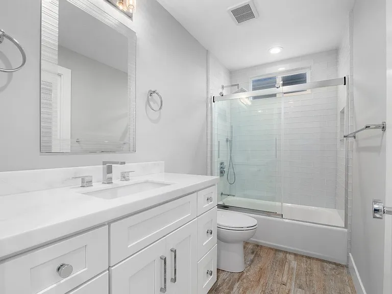 22951 E Cliff Dr — Photo 8