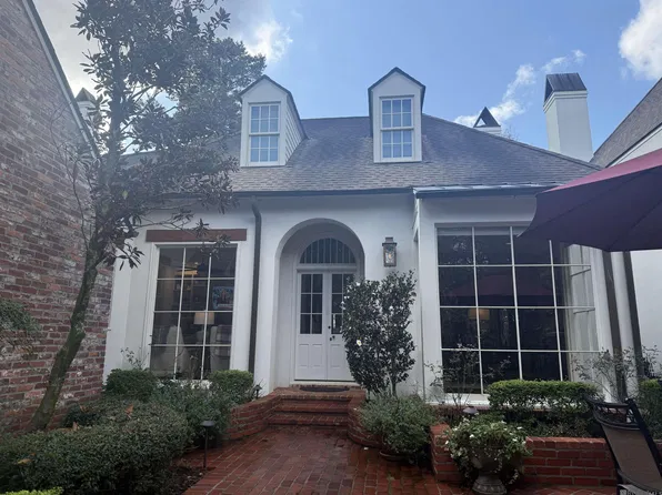 18624 Amen Cor, Baton Rouge, LA 70810