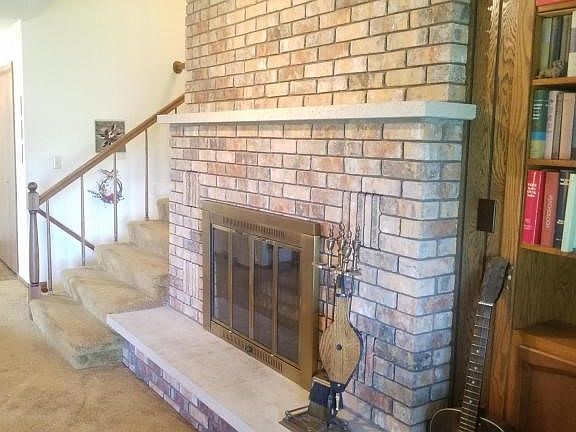 1403 Cedar Place fireplace