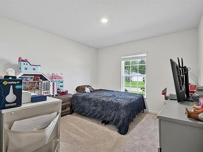 70 Pebble Beach Dr — Photo 32