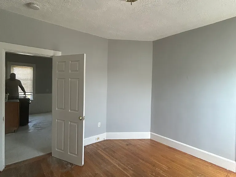 92 Elliot St #3 — Photo 6