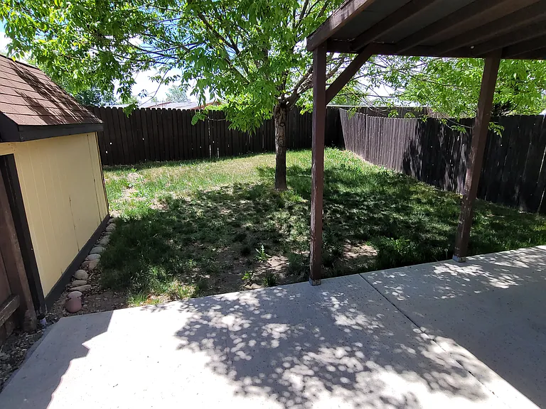 627 Highline Dr — Photo 11