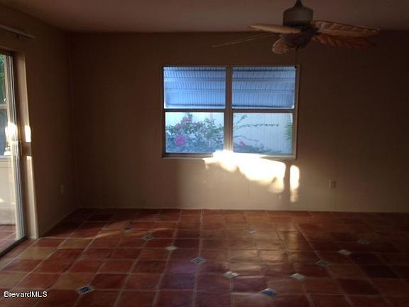 3rd image of 200 Villa Del Mar Way