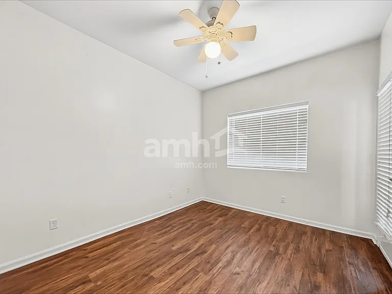 20025 N 20th St #132 — Photo 14