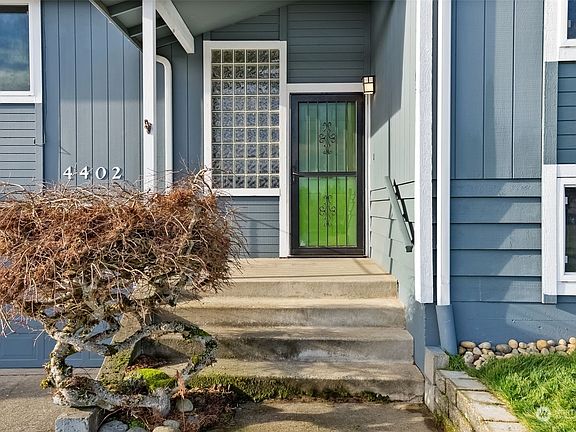 3rd image of 4402 N Bristol Street