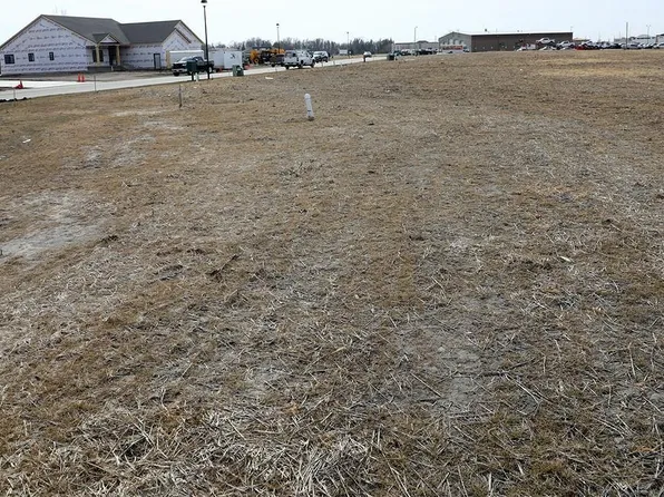 1737 Magnolia, Wahpeton, ND 58075