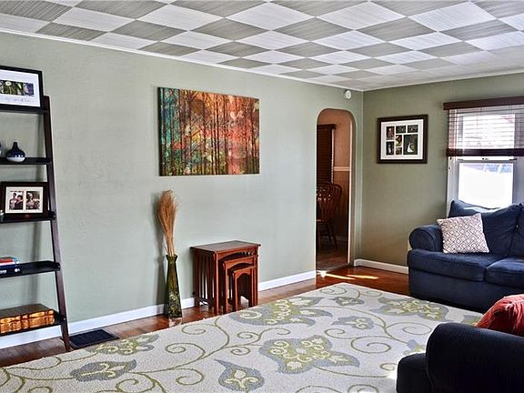 5th image of 154 Hollow Haven Dr