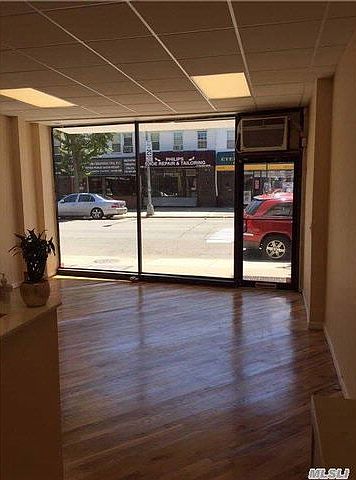 1st image of 10519 Metropolitan Ave