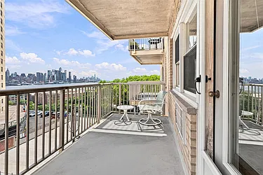 6010 Blvd East, #64