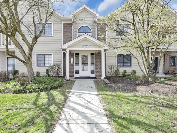 6705 Meadow Creek Dr Unit 206, Columbus, OH 43235