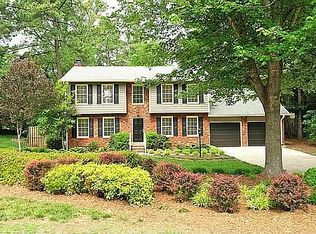 6113 Bramblewood Dr, Raleigh, NC 27612