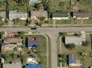 258 NW 195th Ter, Miami Gardens, FL 33169