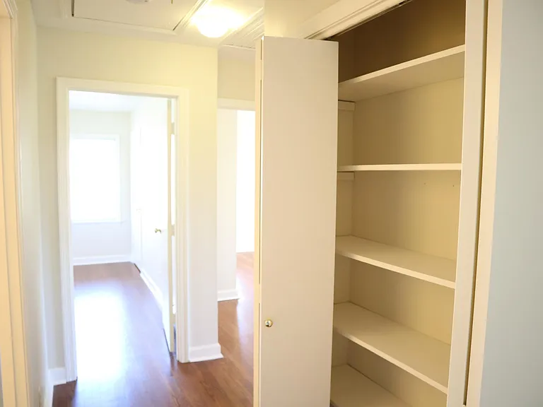 2331 Thornhill Rd — Photo 25