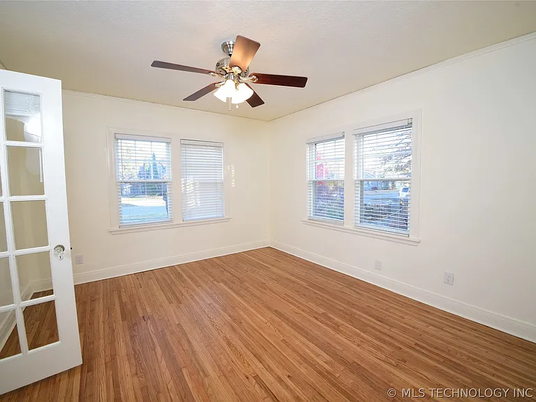 1740 S Yorktown Ave — Photo 6