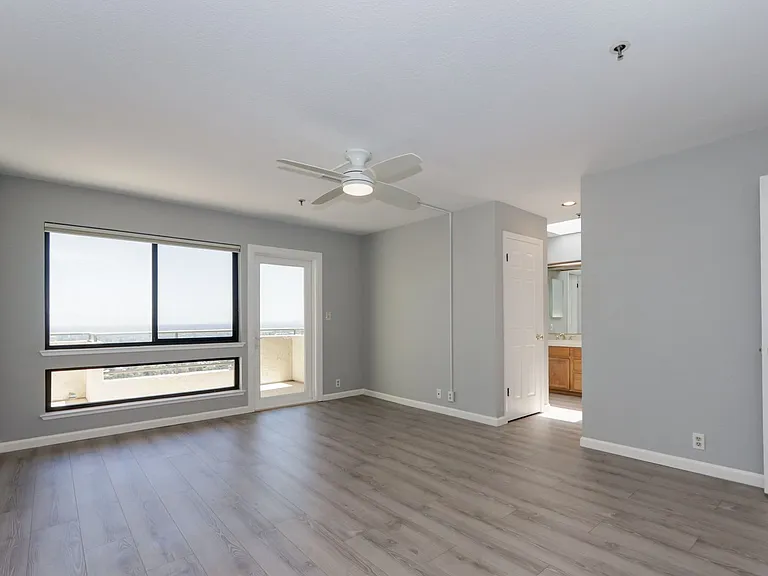 432 Portofino Dr #403 — Photo 26