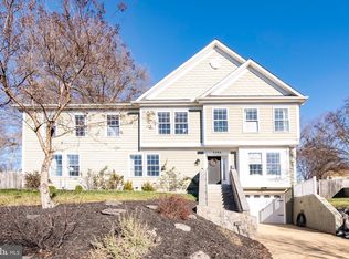 2104 Shiver Dr, Alexandria, VA 22307