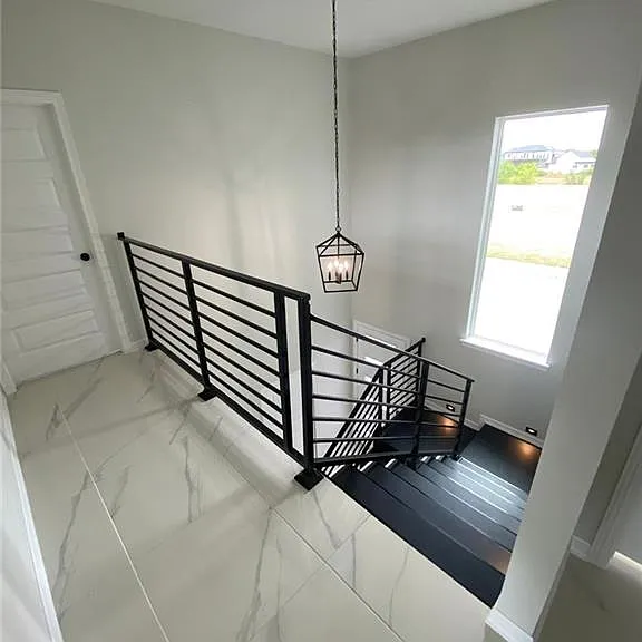 5504 N Crown Point — Photo 10