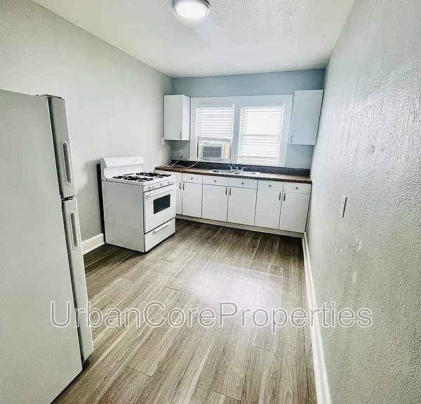 232 4th St N #33 — Photo 6