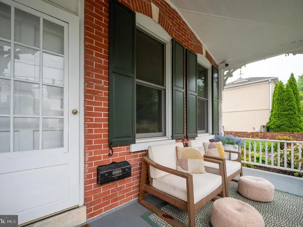 2456 W 16th St, Wilmington, DE 19806
