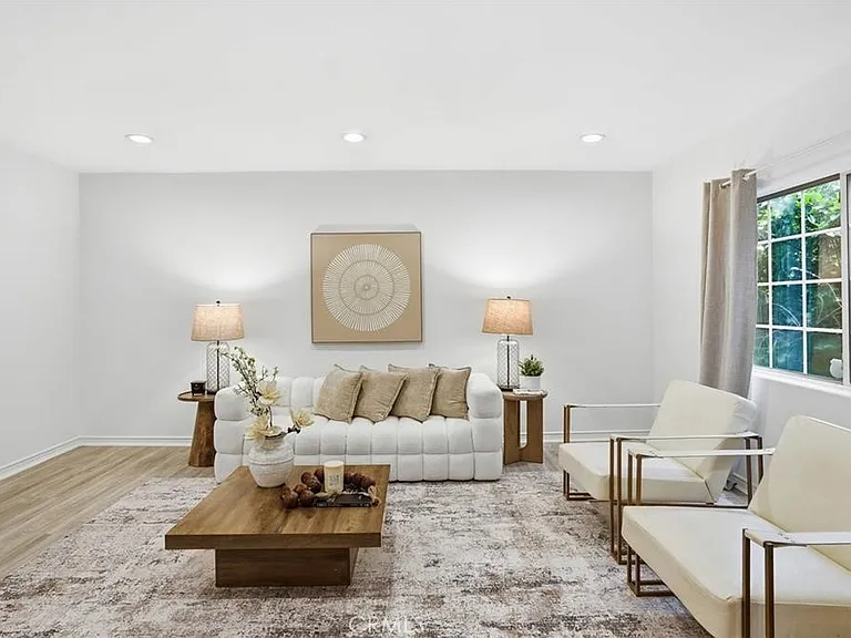 5224 Woodlake Ave — Photo 8