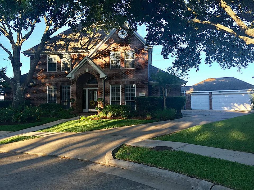 1st image of 2502 Plantation Springs Dr