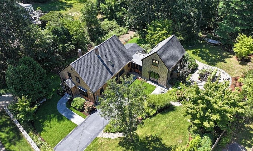 1st image of 51 Tiffany Rd