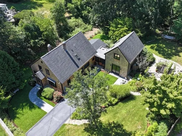 51 Tiffany Rd, Norwell, MA 02061