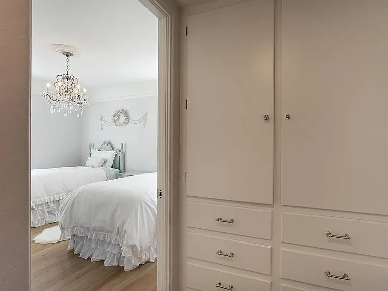 513 W Granada Rd — Photo 17