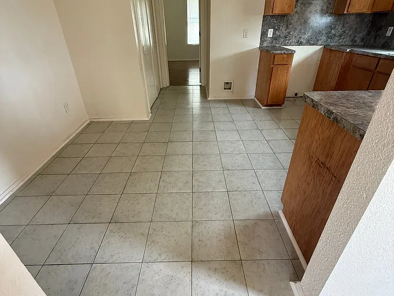 4104 Gus Dr — Photo 13