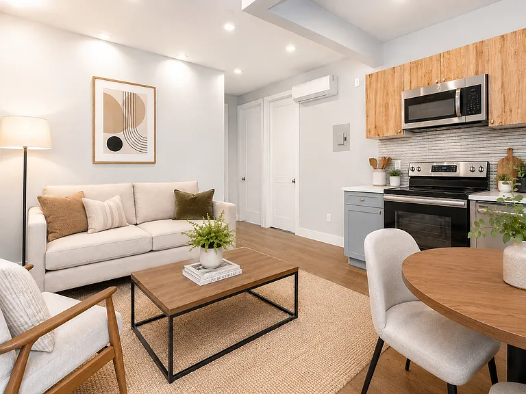 484 Harman St #2B — Photo 2
