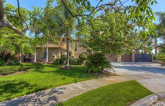 3rd image of 1571 Via Aurora Cir